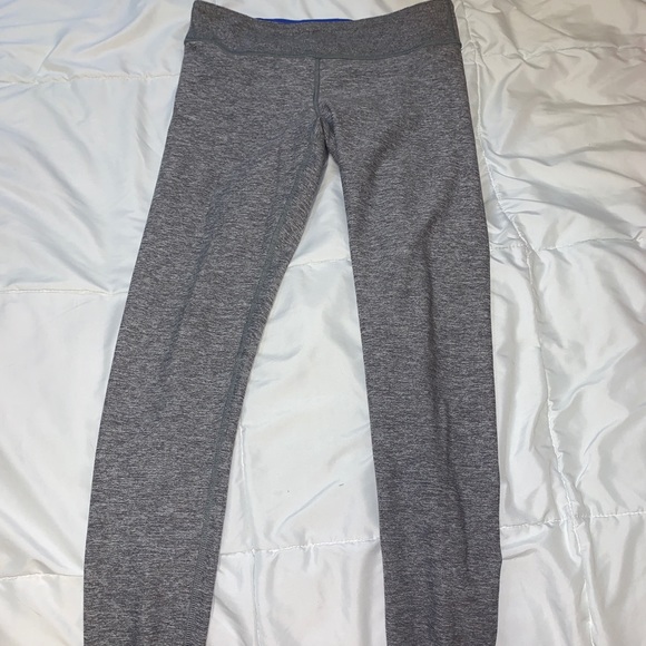 Lululemon Ivivva ruched rhythmic tight grey leggings - Picture 4 of 13